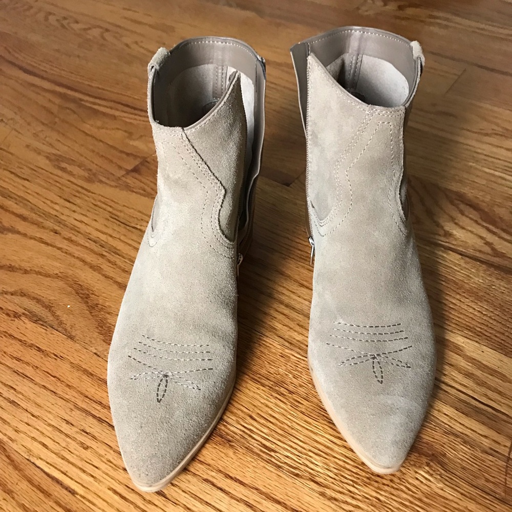 Dolce Vita Light Tan Suede Ankle Boots - Picture 2 of 9